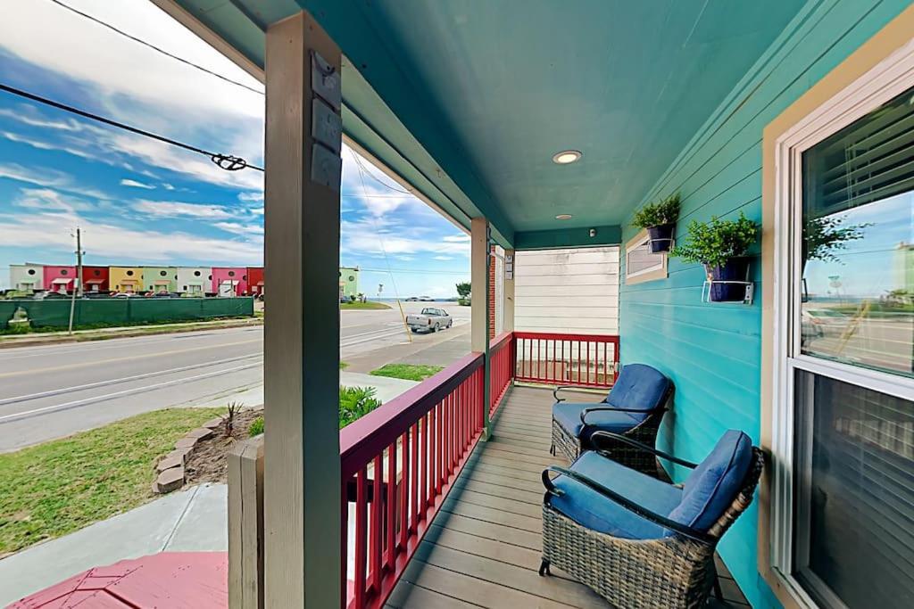 Holiday home 1 Min To Ocean Breeze 3br Fast Wifi