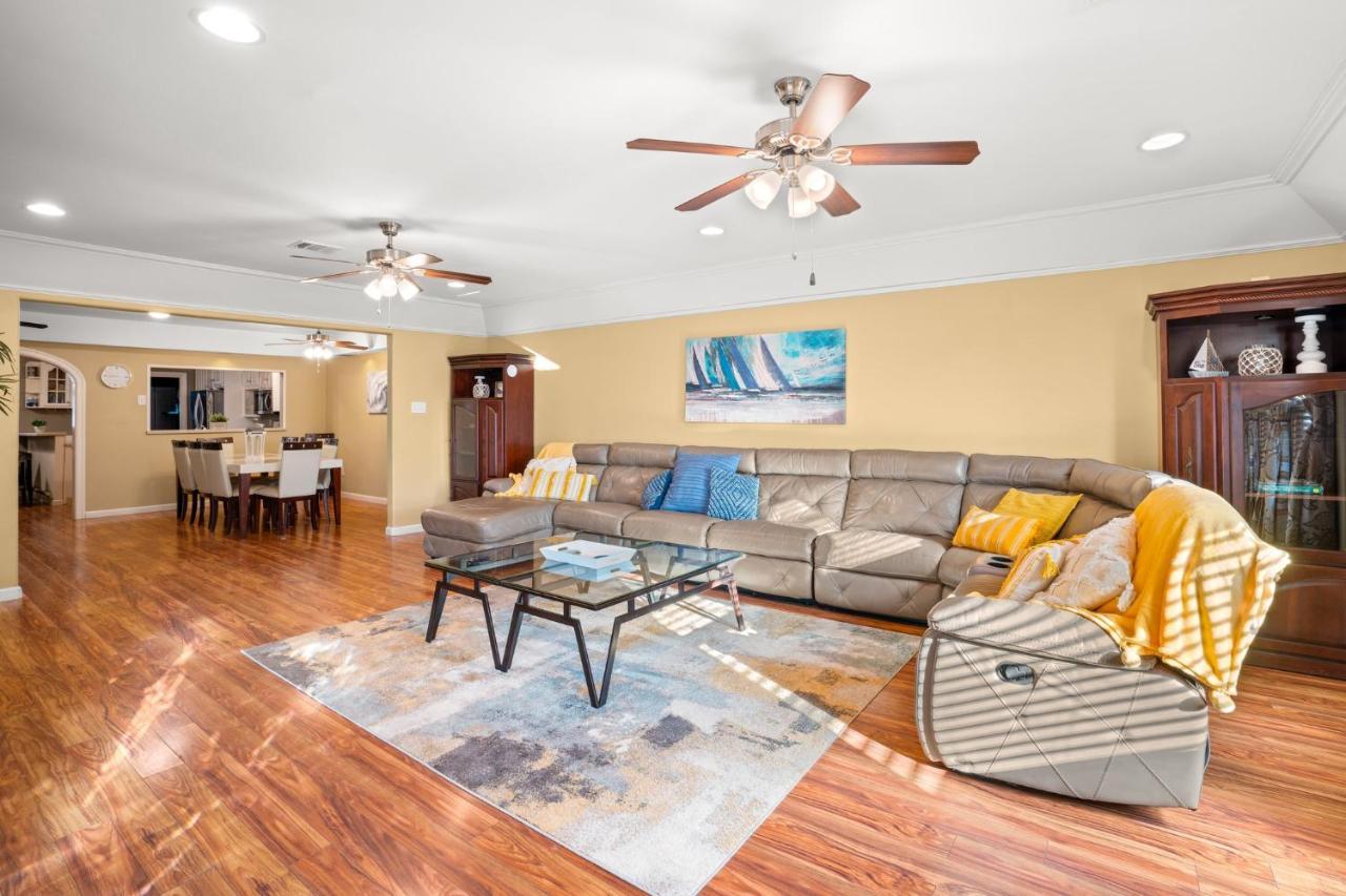 1 Min To Ocean Breeze 3br Fast Wifi Ferienhaus Galveston